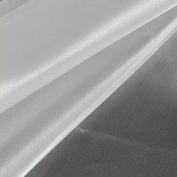 Фото Стеклоткань TWF 1080 48 г/м&sup2;, ширина 127 см &ndash; тонкая стеклопластиковая ткань Plain Weave для ламинирования