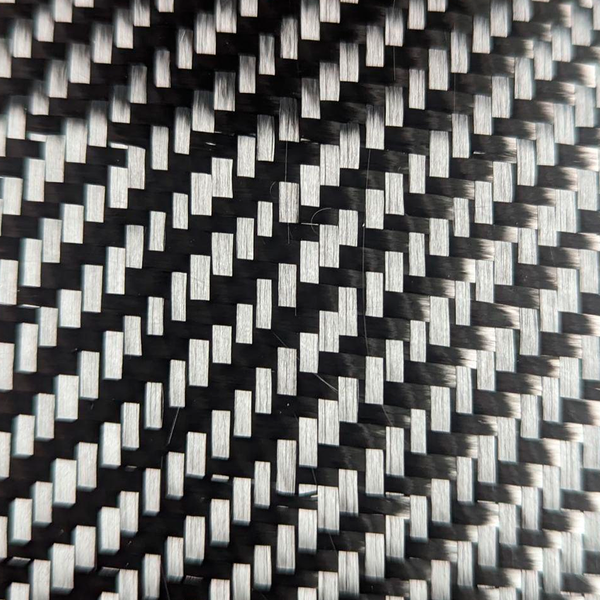 Карбонова тканина 3K 200 г/м², плетіння Twill (вуглецева тканина, карбон) CT-3K200T фото Фото Карбонова тканина 3K 200 г/м², плетіння Twill (вуглецева тканина, карбон) CT-3K200T